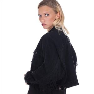 Levi’s “Future Vintage” Trucker Jacket 🔥